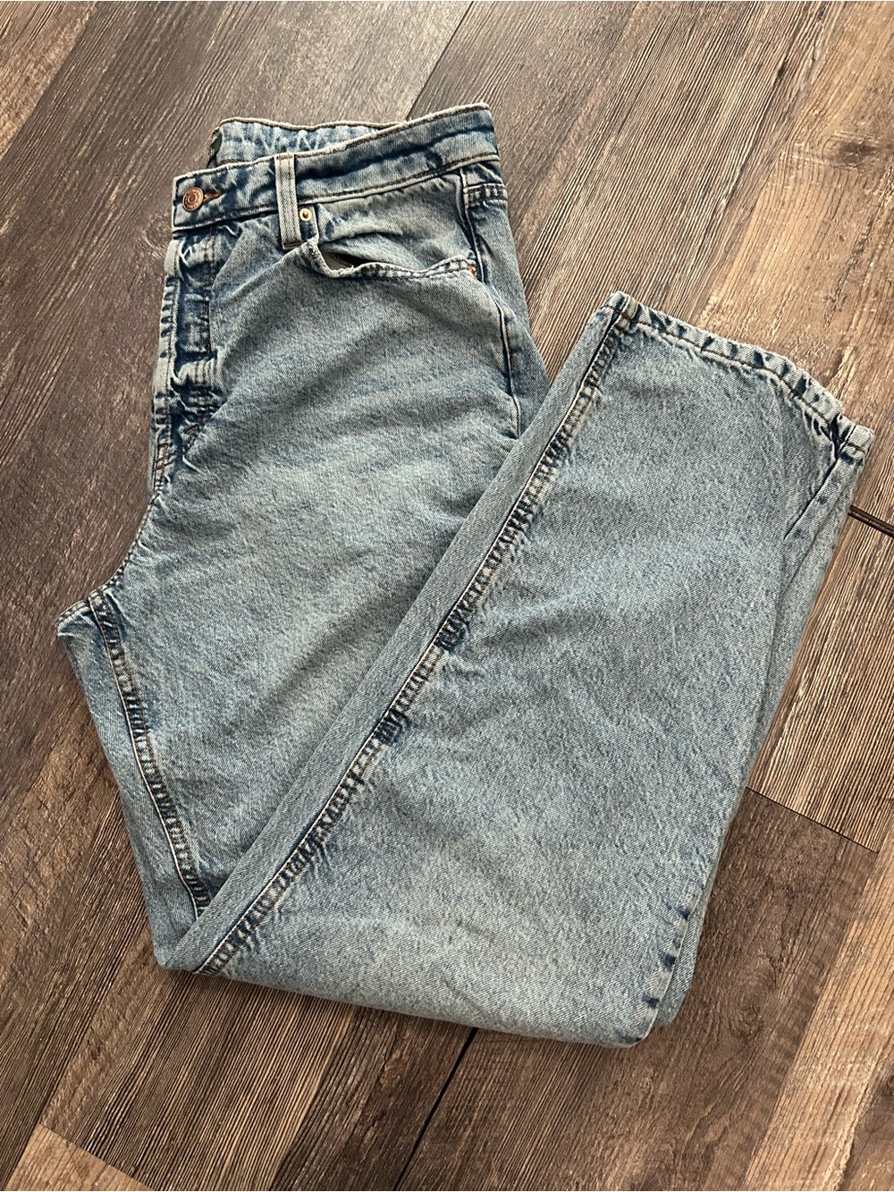 EUC Women’s WallFlower Straight Wide Leg Dad Jean